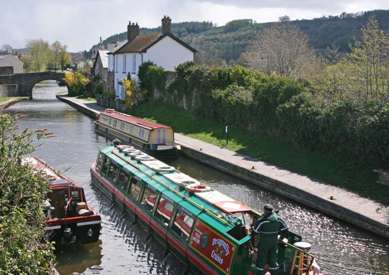 The Gremlin Lodge Brecon Bagian luar foto